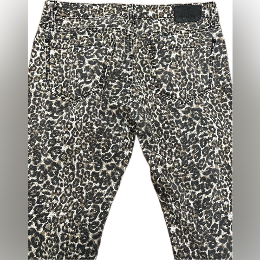 Authentic Icon Leopard/Cheetah Jeans - Picture 3 of 3
